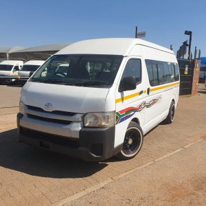 TOYOTA QUANTUM SESFIKILE