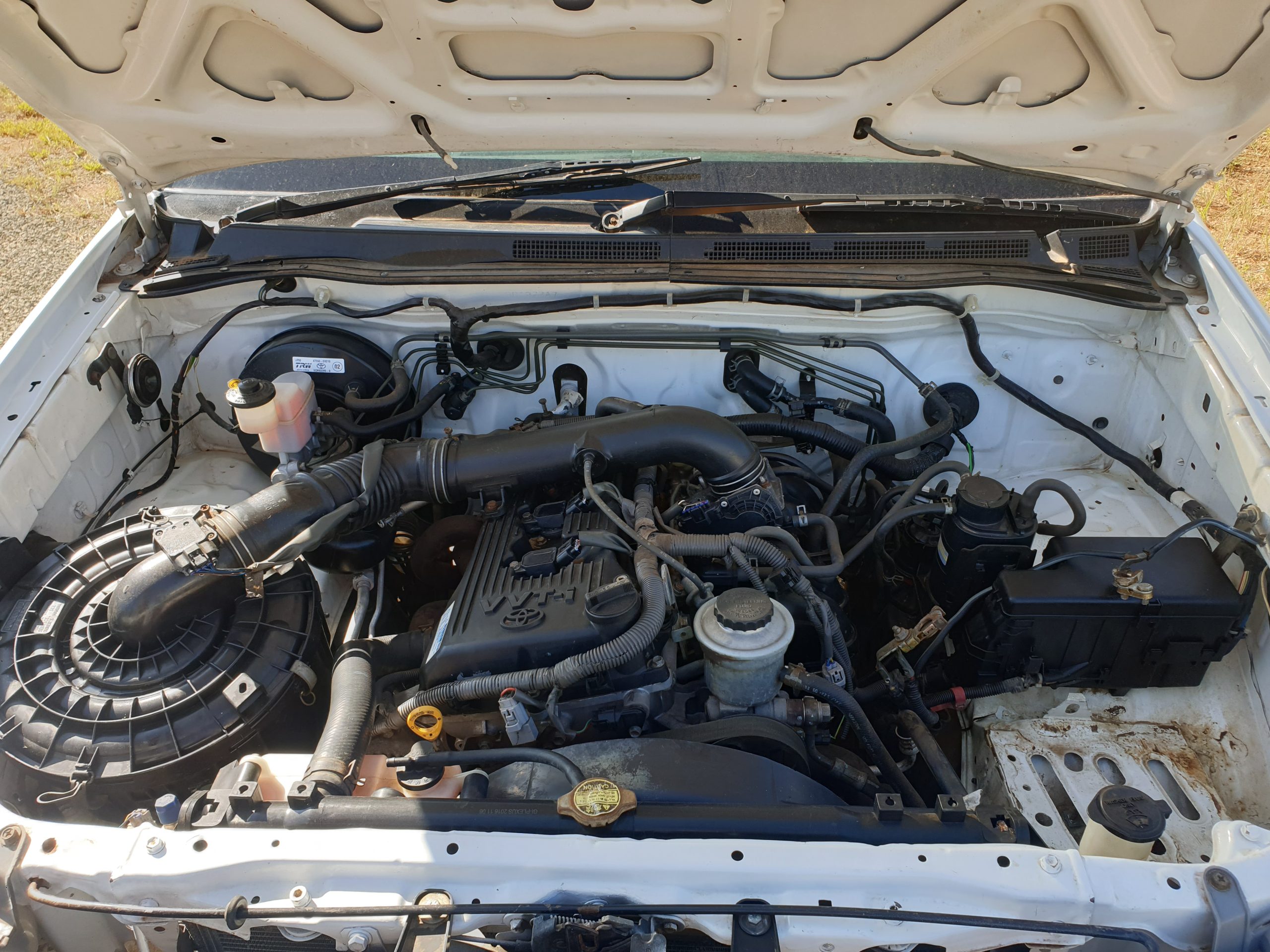 TOYOTA HILUX 2.0 VVTi S/C - Image 4