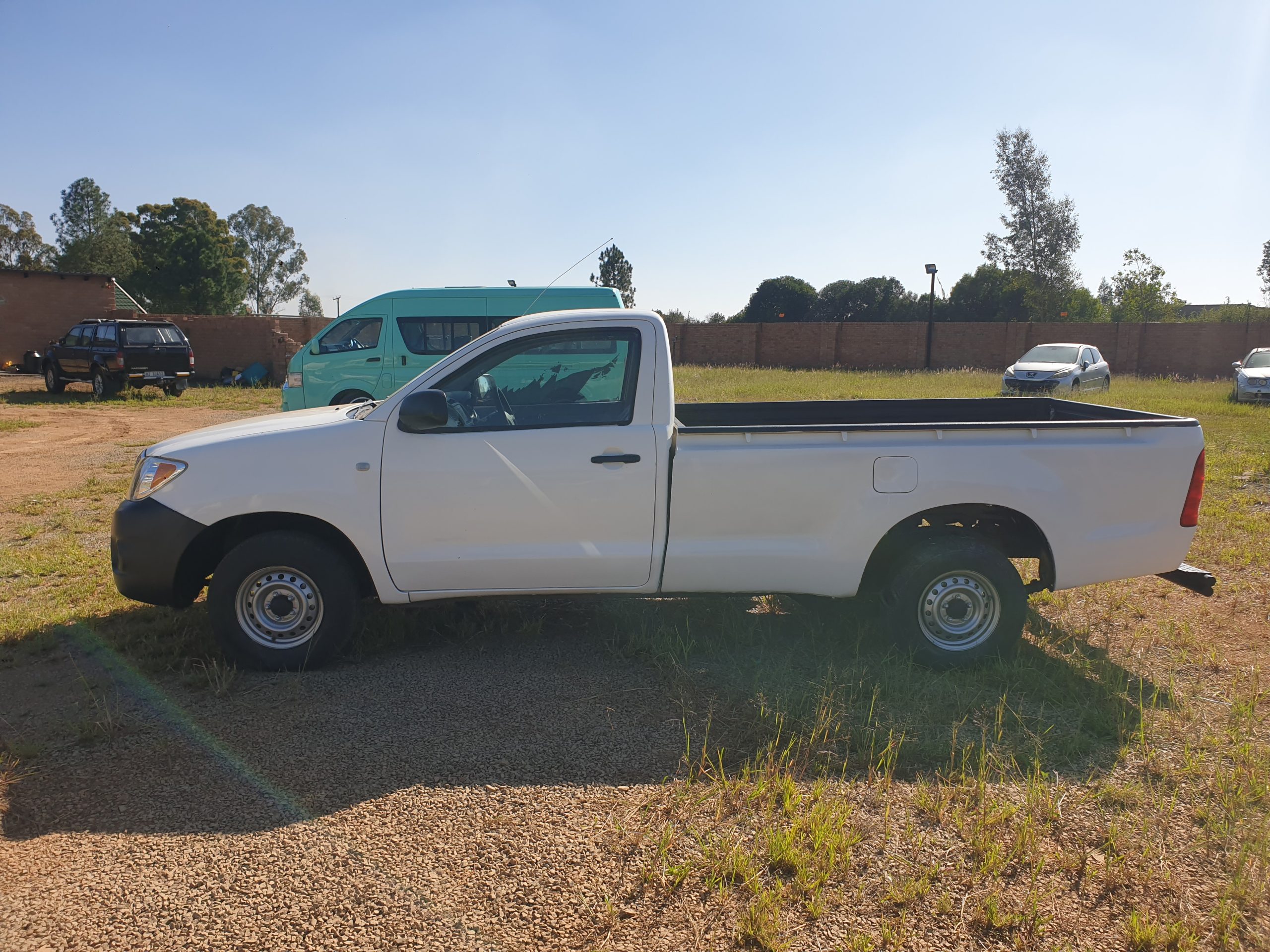 TOYOTA HILUX 2.0 VVTi S/C - Image 6
