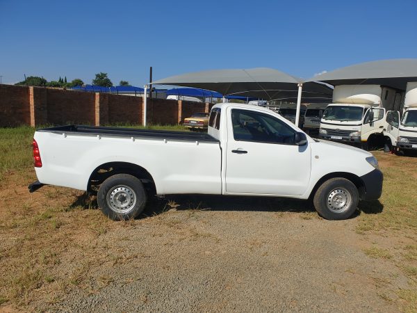 TOYOTA HILUX 2.0 VVTi S/C - Image 3