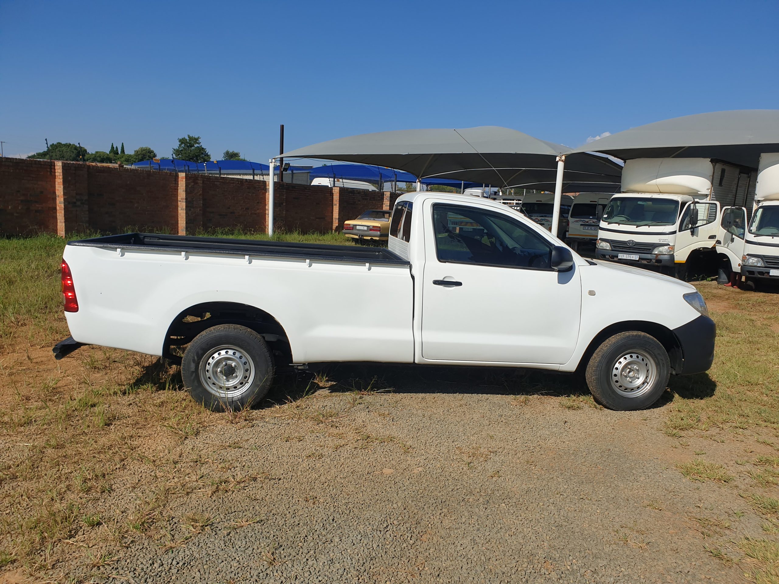 TOYOTA HILUX 2.0 VVTi S/C - Image 3
