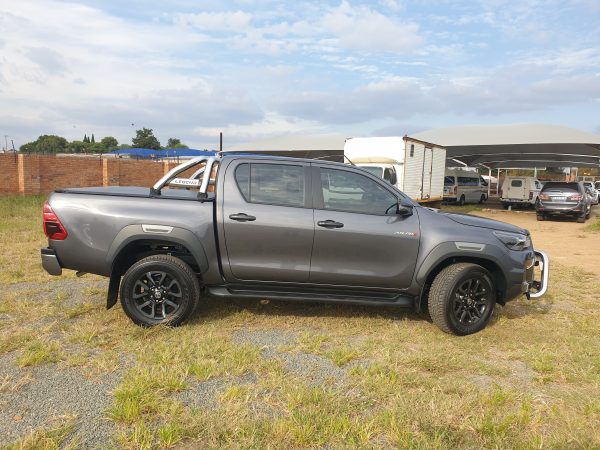 TOYOTA HILUX 2.8 GD6 LEGEND50 AUTOMATIC D/C - Image 3