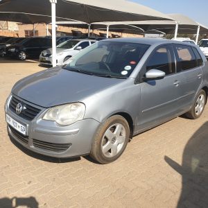 VW POLO AUTOMATIC