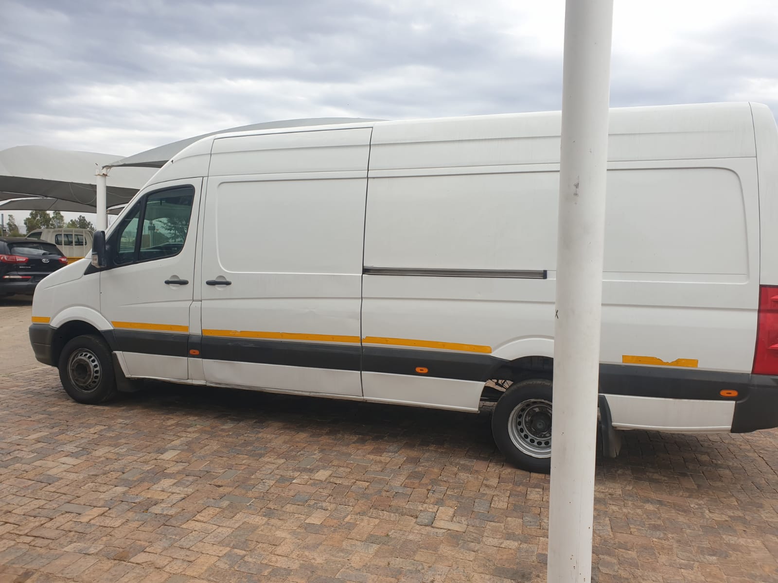 VW CRAFTER PANEL-VAN - Image 3