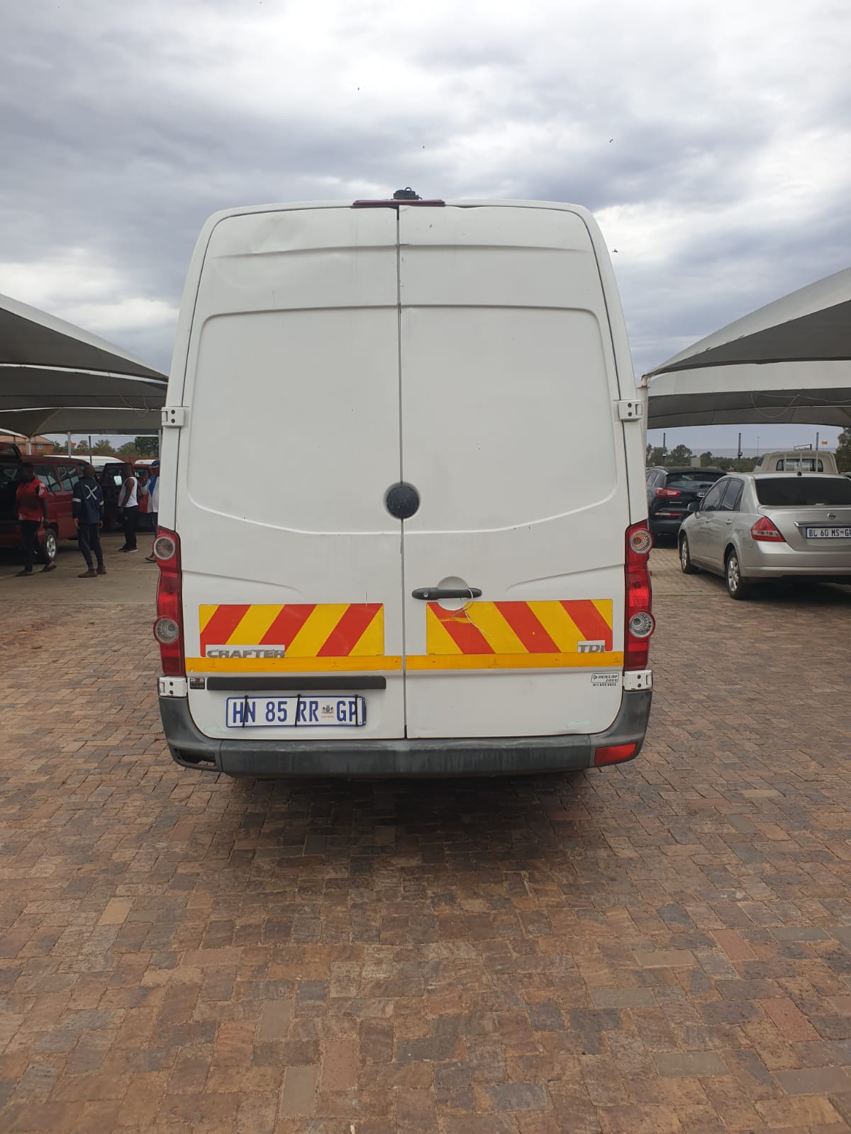 VW CRAFTER PANEL-VAN - Image 9
