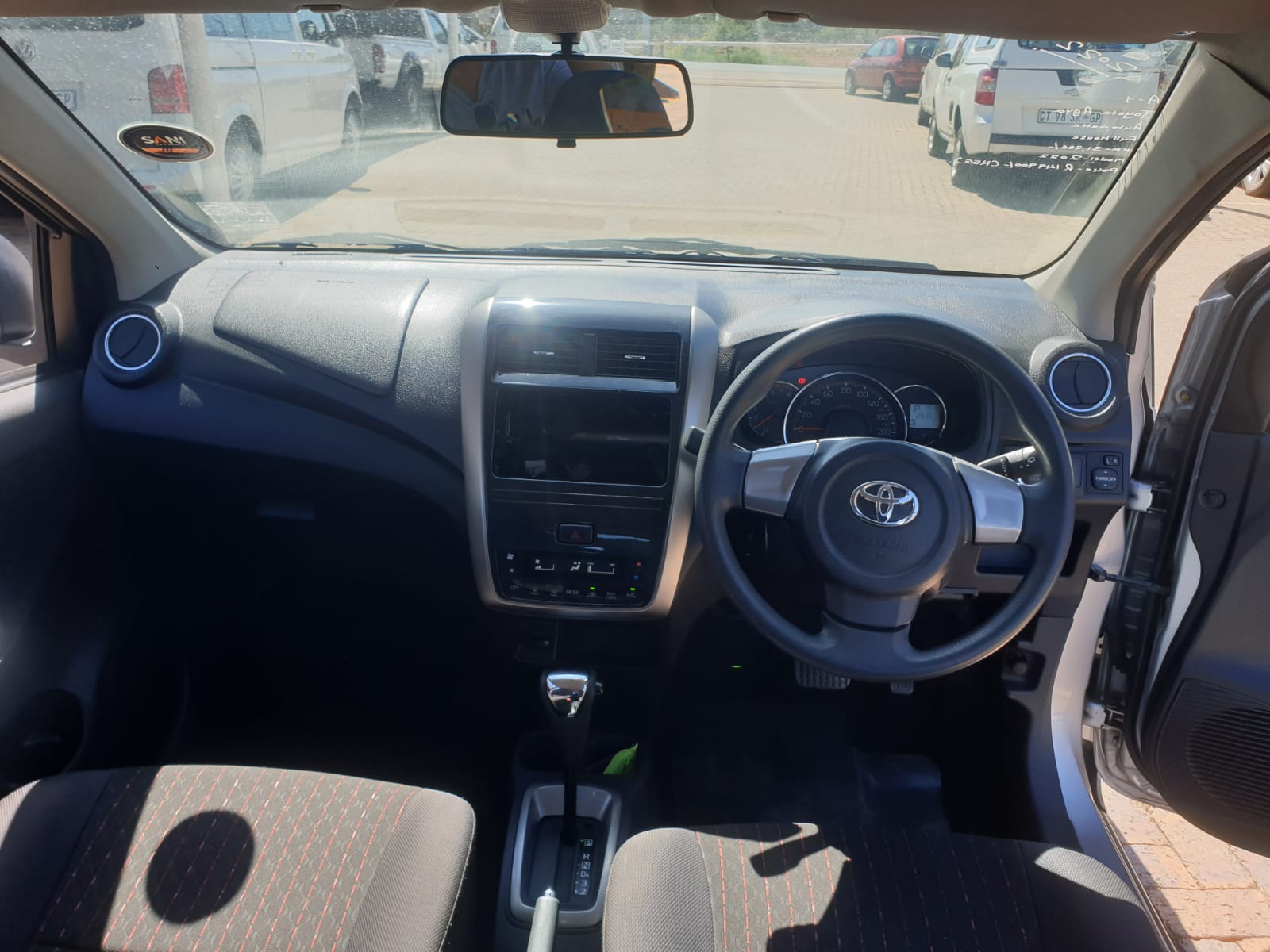 TOYOTA AGYA - Image 8
