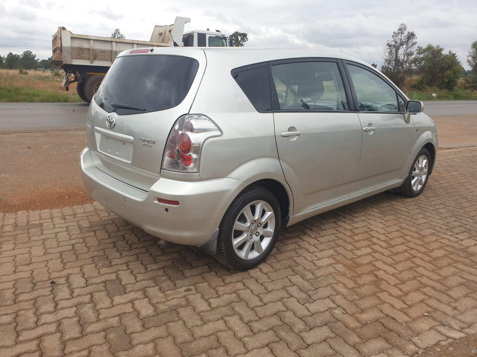 TOYOTA VERSO - Image 6