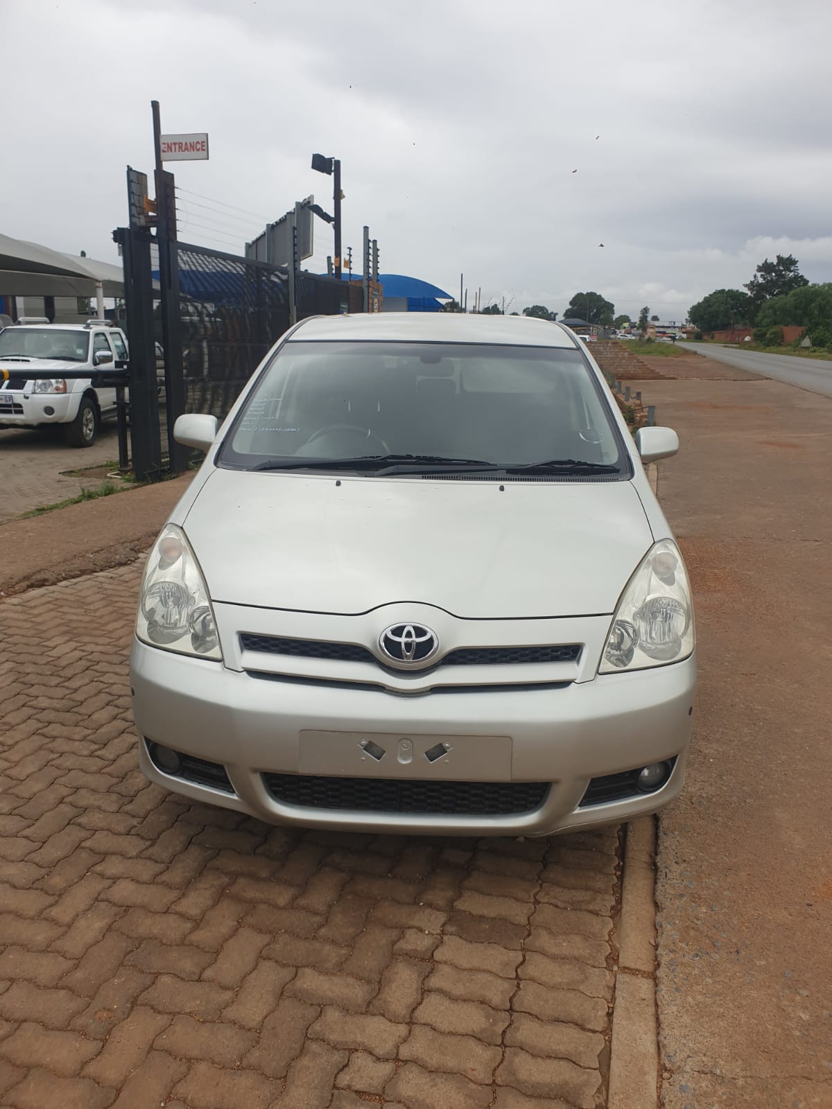 TOYOTA VERSO - Image 9