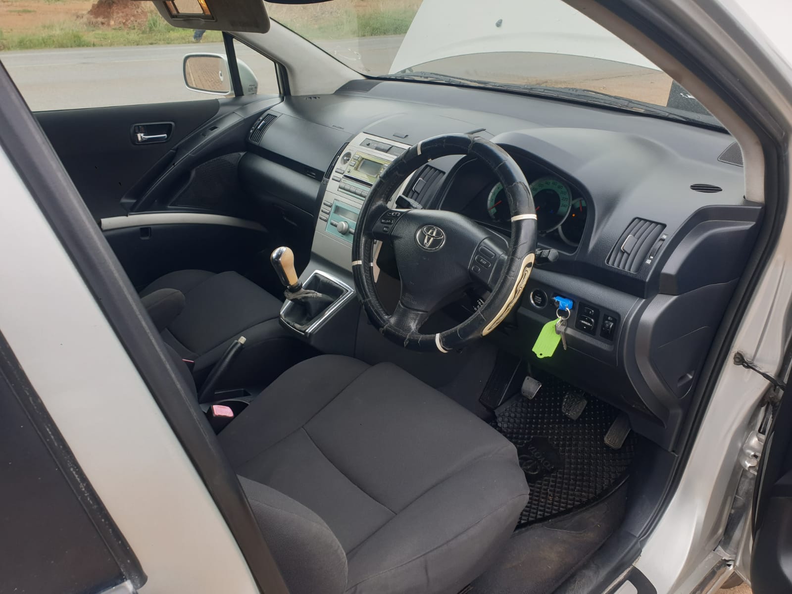 TOYOTA VERSO - Image 11